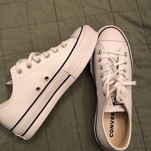 Never worn platform converse